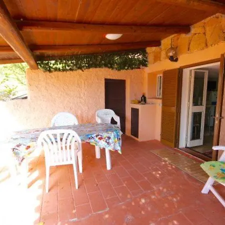 Pittulongu Sleeps 6 Appartement Olbia