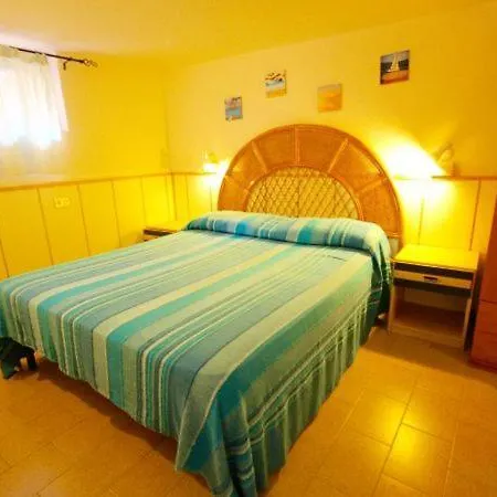 Pittulongu Sleeps 6 * Olbia