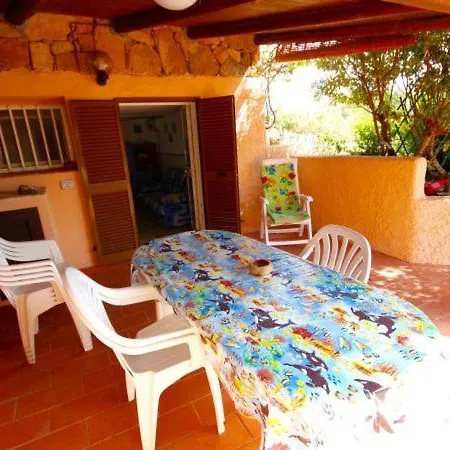 Pittulongu Sleeps 6 *