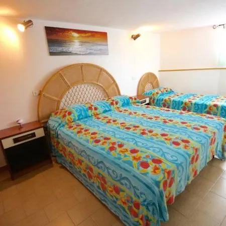 Appartement Pittulongu Sleeps 6