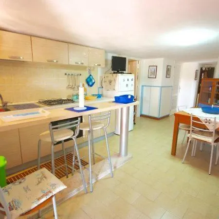 Pittulongu Sleeps 6 Appartement Olbia